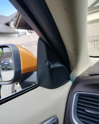 Volvo S60 cena 38900 przebieg: 123000, rok produkcji 2010 z Tychy małe 436